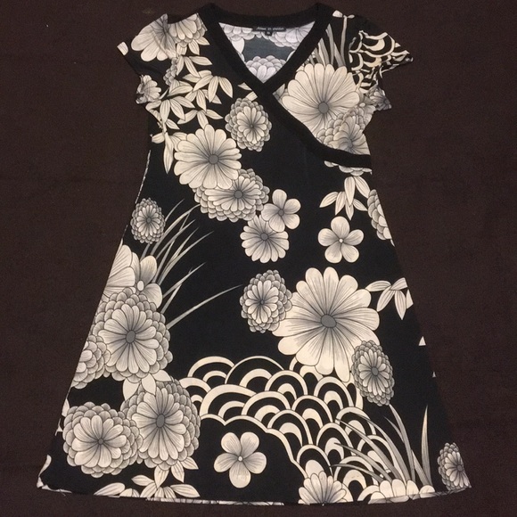 Aimee D. Petites floral print shirt dress.  Small - Picture 1 of 3